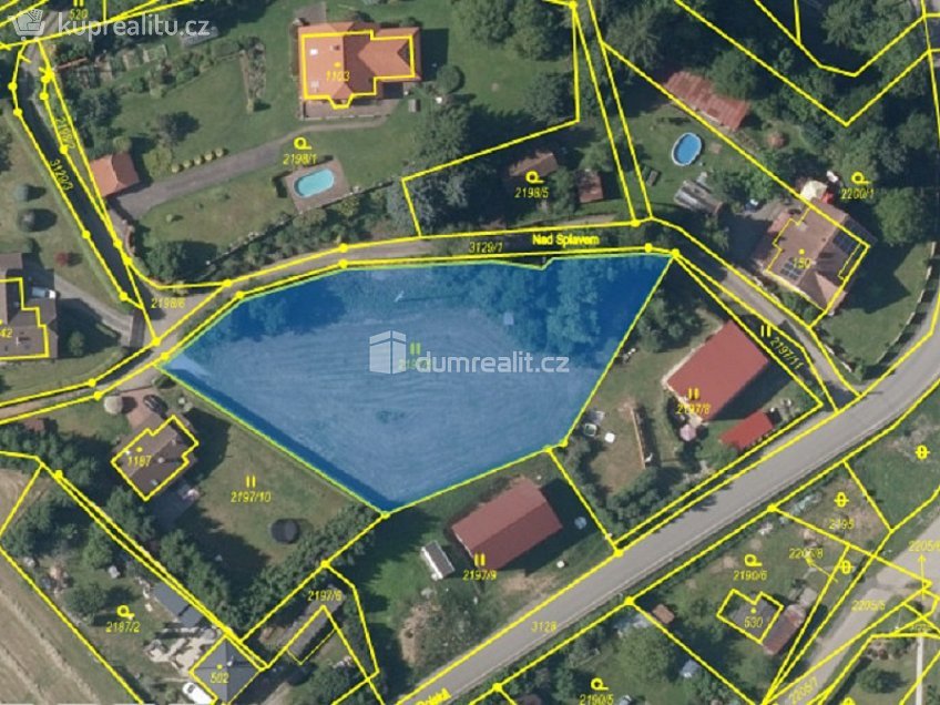 Prodej  stavebního pozemku 2256 m^2 Nad Splavem, Nespeky 