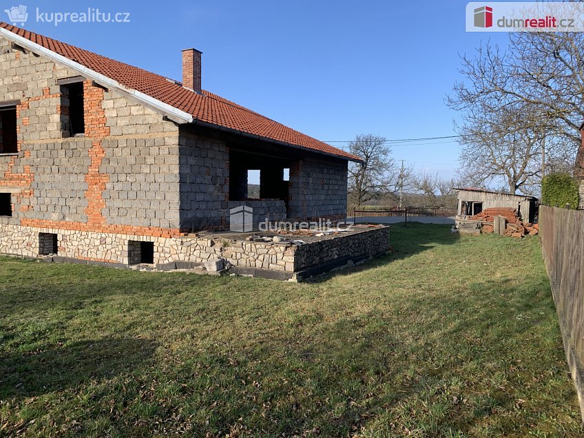 Prodej  stavebního pozemku 4212 m^2 Buková u Příbramě, Buková u Příbramě 