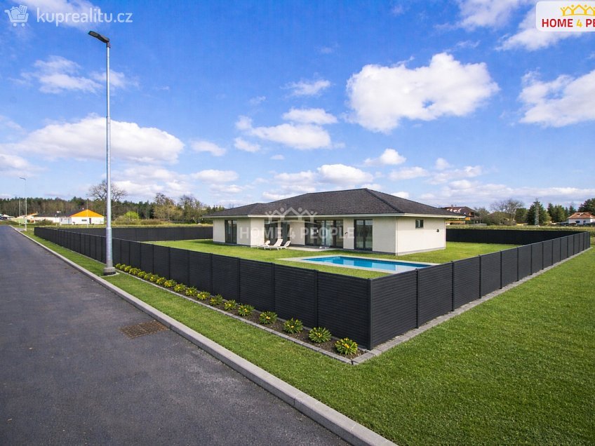 Prodej  stavebního pozemku 1140 m^2 Kolová, Kolová 