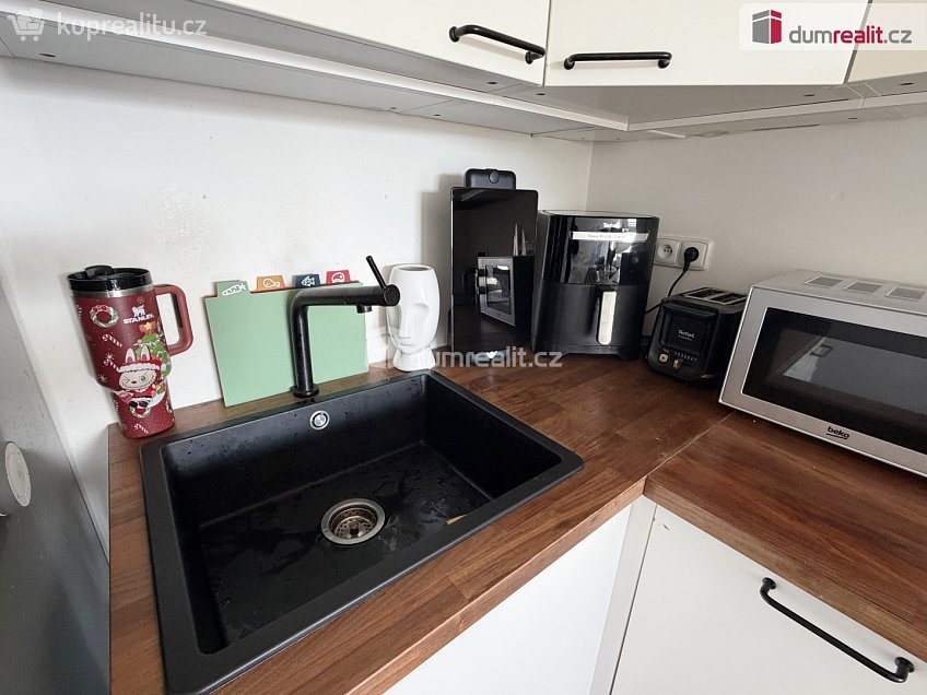 Prodej bytu 2+kk 46 m^2 Chalabalova, Praha 13 