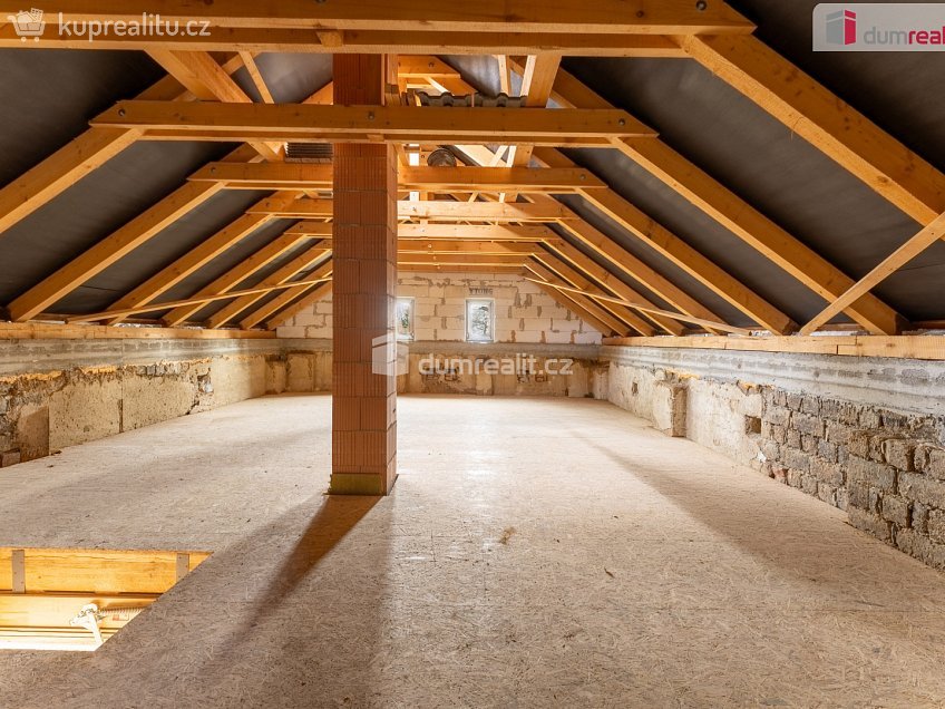 Prodej  rodinného domu 80 m^2 Kostelec, Kostelec 