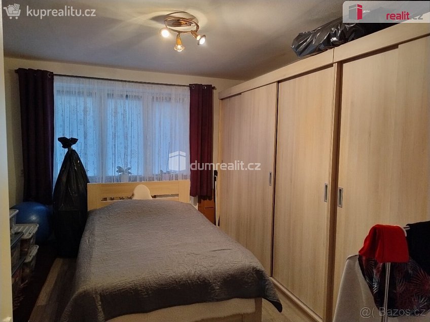 Prodej bytu 2+1 68 m^2 Valdštejnova, Cheb 