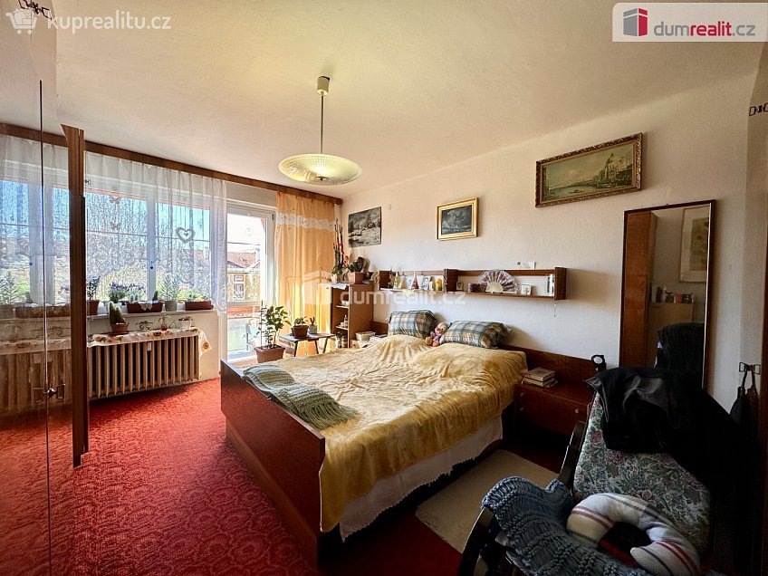 Prodej bytu 2+1 75 m^2 Hlavní třída, Ostrov 