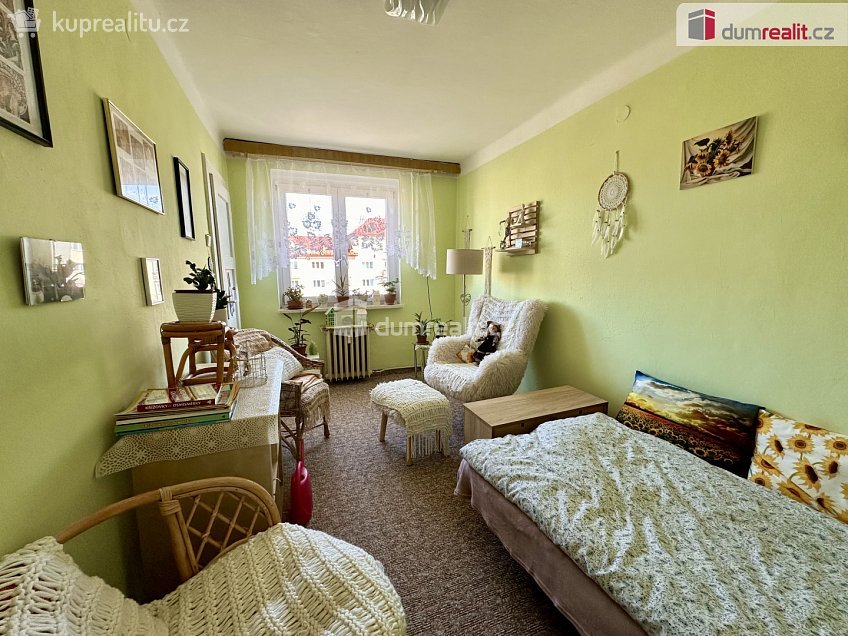 Prodej bytu 2+1 75 m^2 Hlavní třída, Ostrov 