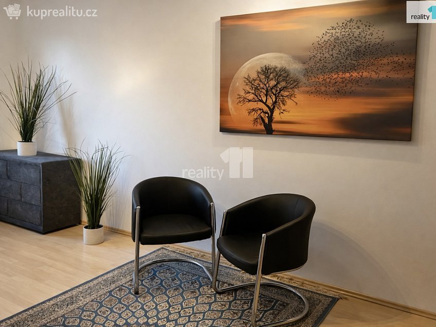 Pronájem bytu 1+kk 49 m^2 Pod Bohdalcem I, Praha 10 