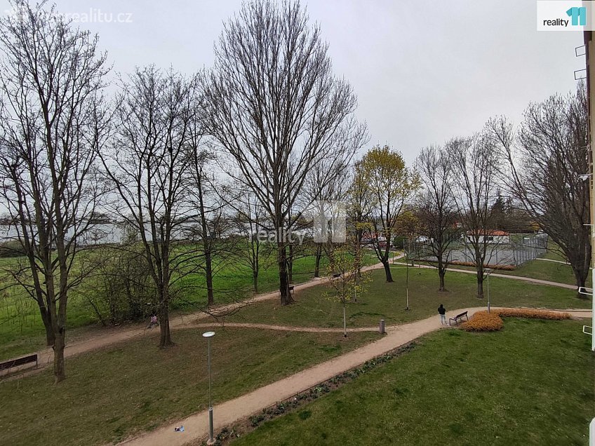 Pronájem bytu 1+1 29 m^2 Rimavské Soboty, Kolín 