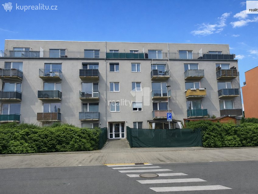 Pronájem bytu 1+kk 36 m^2 Ječná, Hostivice 