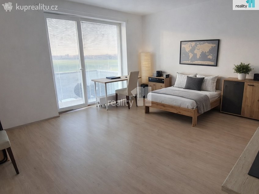 Pronájem bytu 1+kk 36 m^2 Ječná, Hostivice 