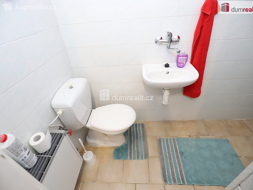 Prodej  rodinného domu 330 m^2 Vítězná, Habartov 