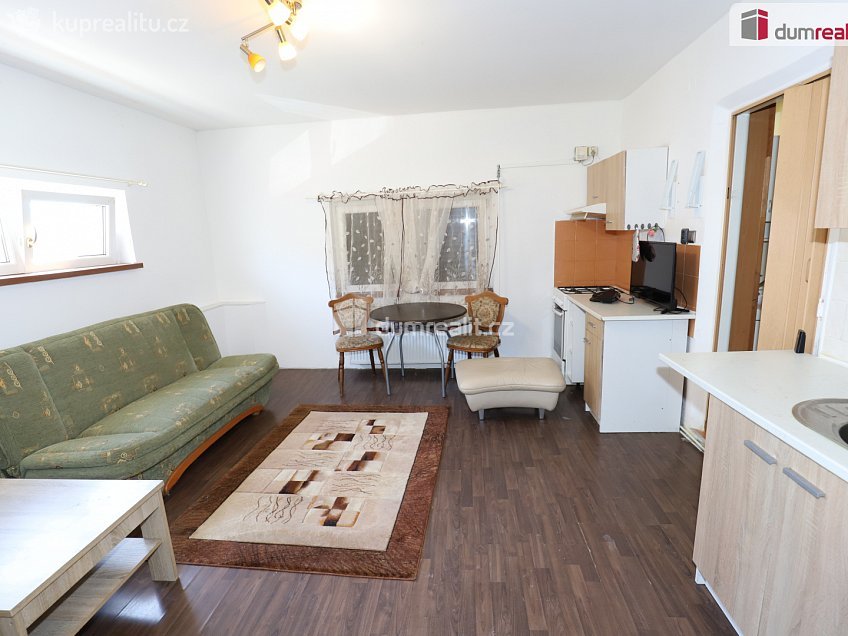 Prodej  rodinného domu 330 m^2 Vítězná, Habartov 