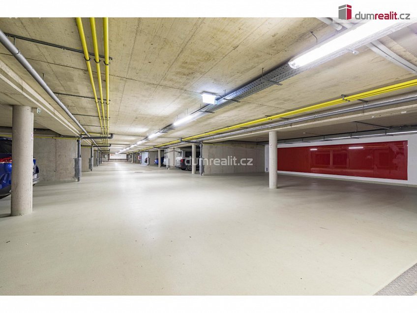 Prodej  rodinného domu 378 m^2 V Hrobech, Praha-Libuš 