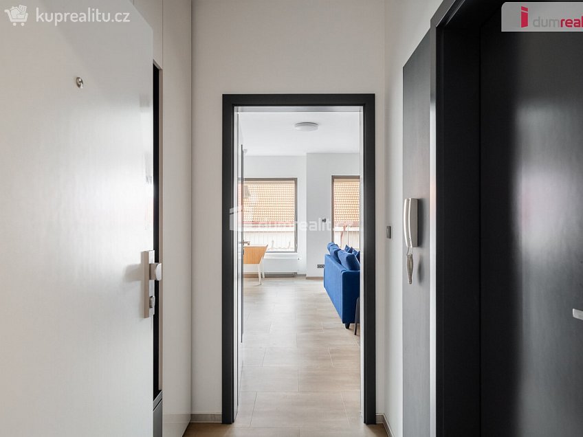 Pronájem bytu 3+kk 74 m^2 U libeňského pivovaru, Praha 8 