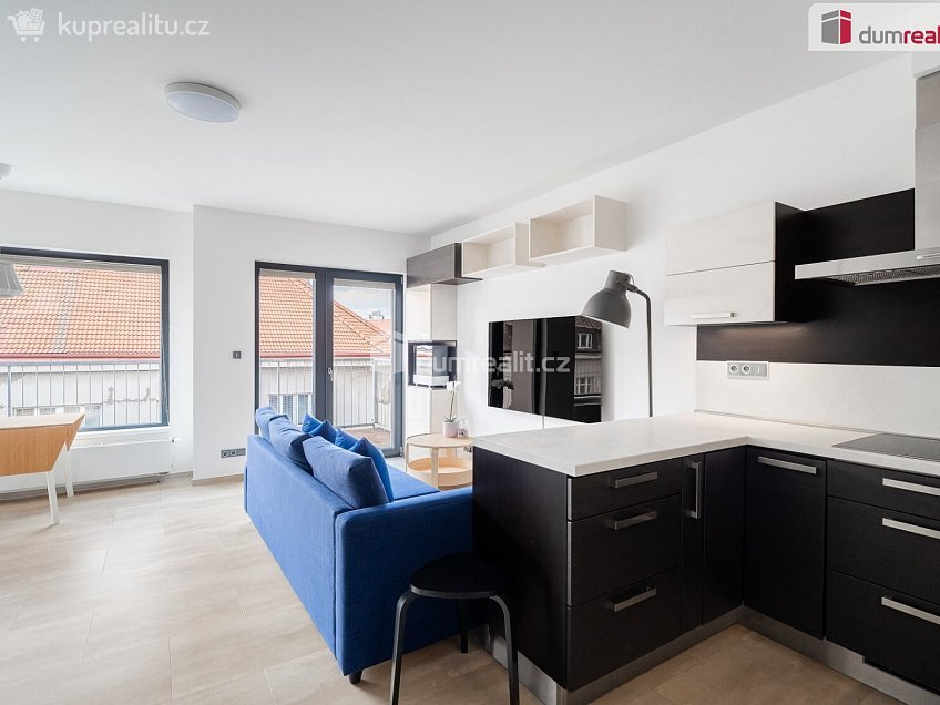 Pronájem bytu 3+kk 74 m^2 U libeňského pivovaru, Praha 8 