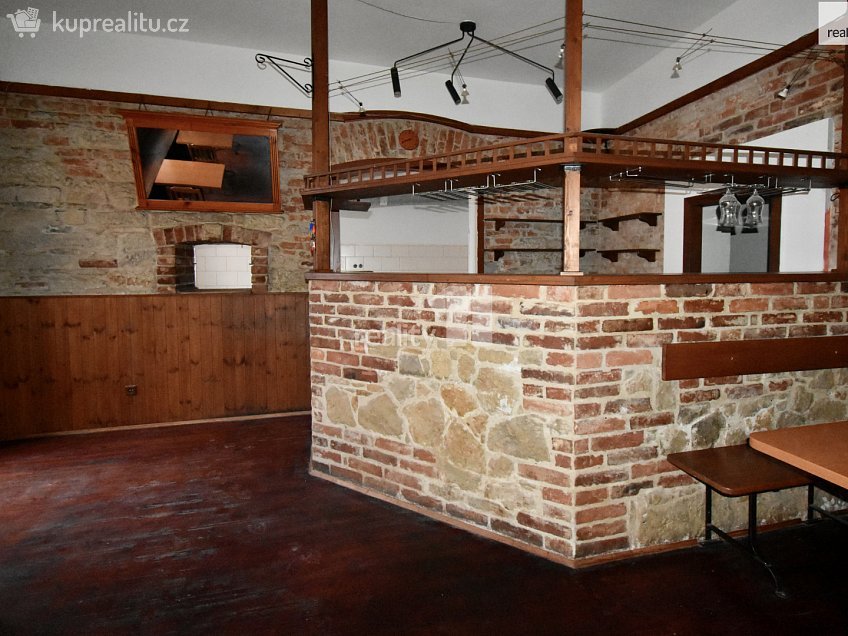 Pronájem  restauračního zařízení 232 m^2 Masarykovo náměstí, Náchod 