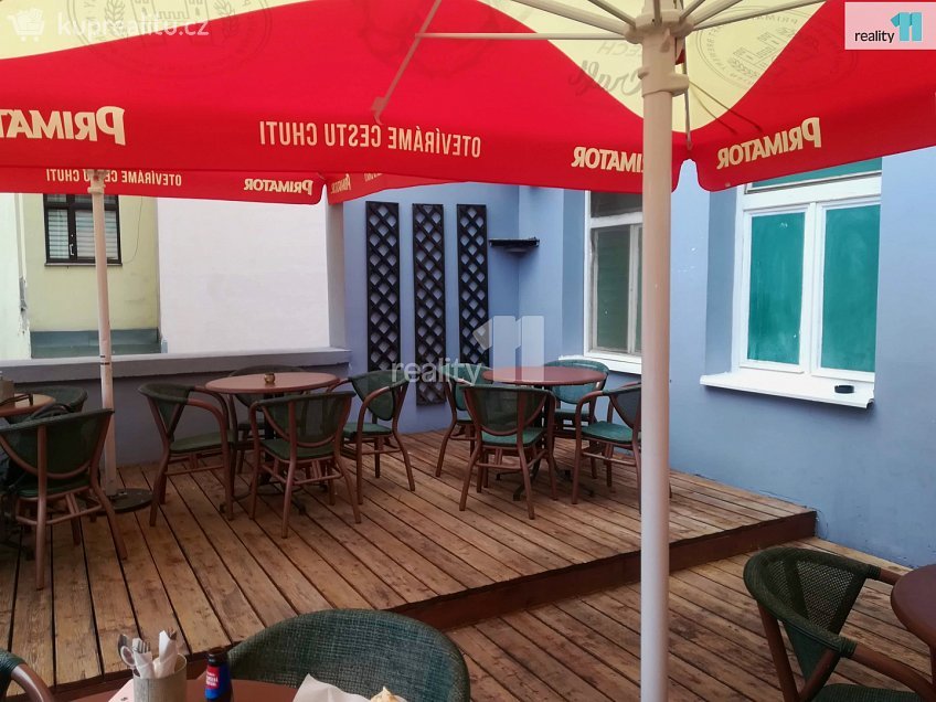 Pronájem  restauračního zařízení 232 m^2 Masarykovo náměstí, Náchod 