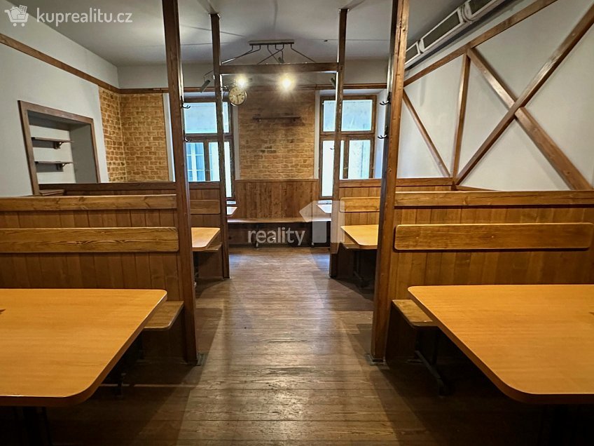 Pronájem  restauračního zařízení 232 m^2 Masarykovo náměstí, Náchod 