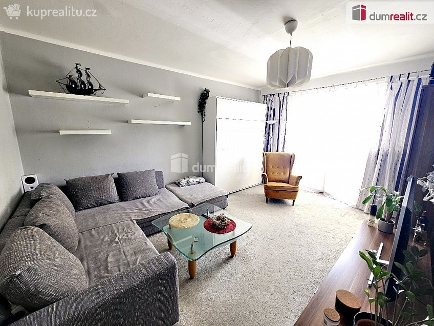 Pronájem bytu 2+1 50 m^2 Alešova, Plzeň 