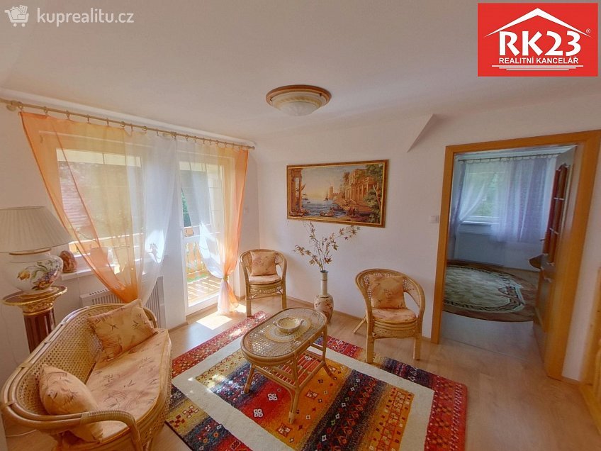 Prodej  rodinného domu 170 m^2 Na Stráni 119, Valy 