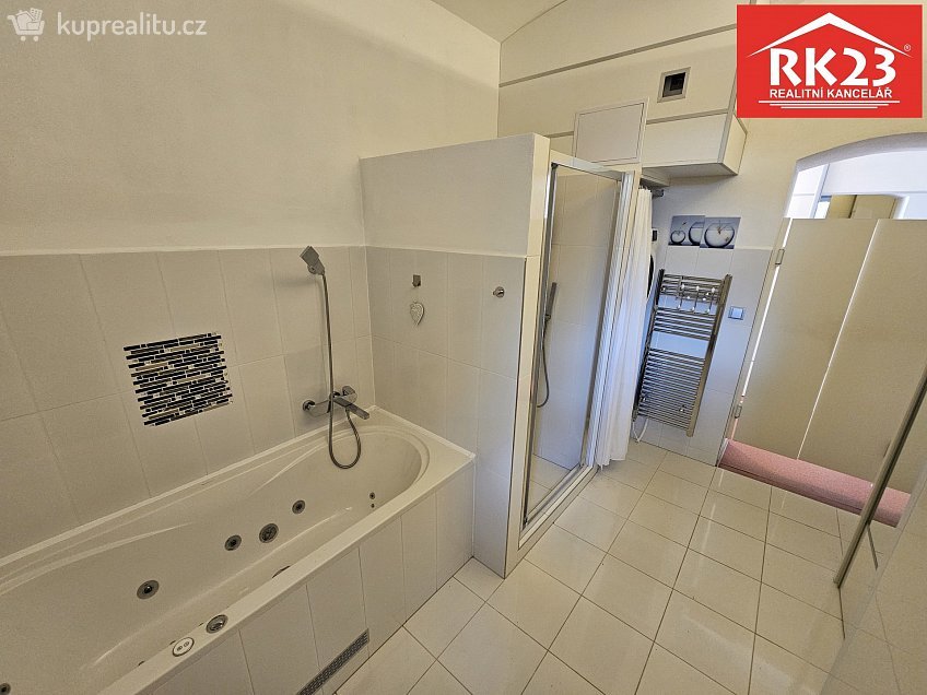 Prodej bytu 2+kk 65 m^2 Ruská 383, Mariánské Lázně 