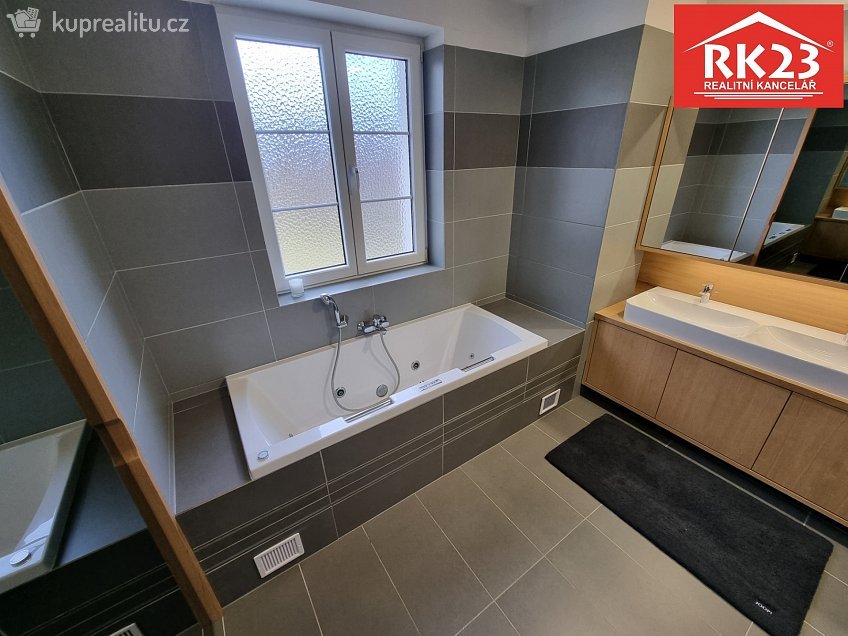 Prodej bytu 3+kk 165 m^2 Bezejmenná 725, Mariánské Lázně 