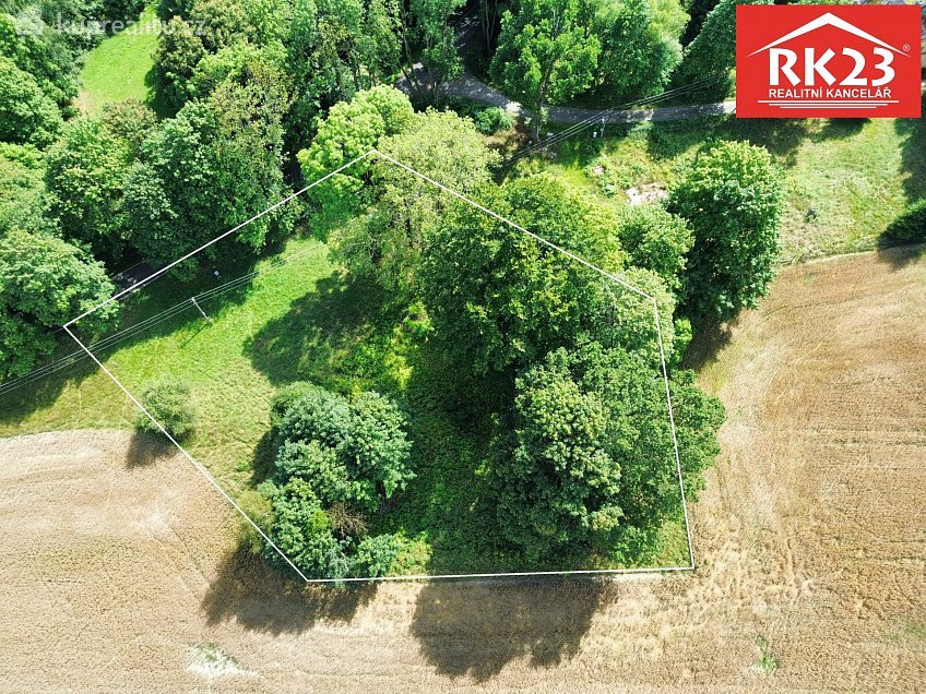 Prodej  stavebního pozemku 2874 m^2 Tři Sekery, Tři Sekery 