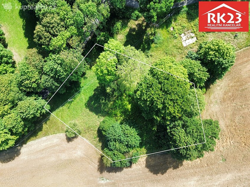 Prodej  stavebního pozemku 2874 m^2 Tři Sekery, Tři Sekery 