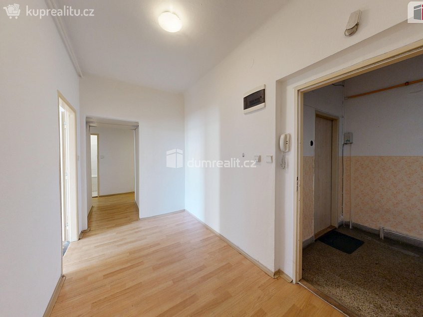 Pronájem bytu 2+1 76 m^2 Dolní náměstí, Opava 