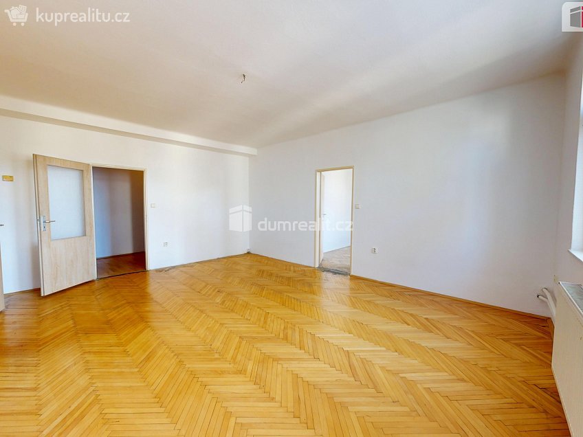 Pronájem bytu 2+1 76 m^2 Dolní náměstí, Opava 