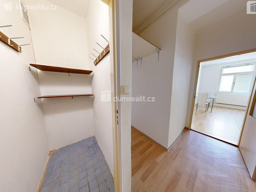 Pronájem bytu 2+1 76 m^2 Dolní náměstí, Opava 