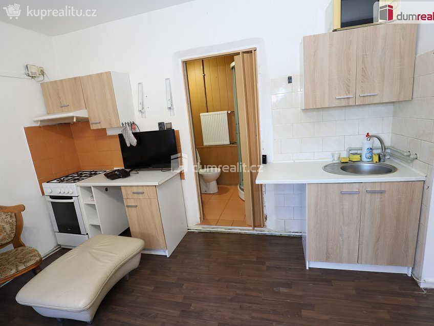 Prodej  činžovního domu 330 m^2 Vítězná, Habartov 