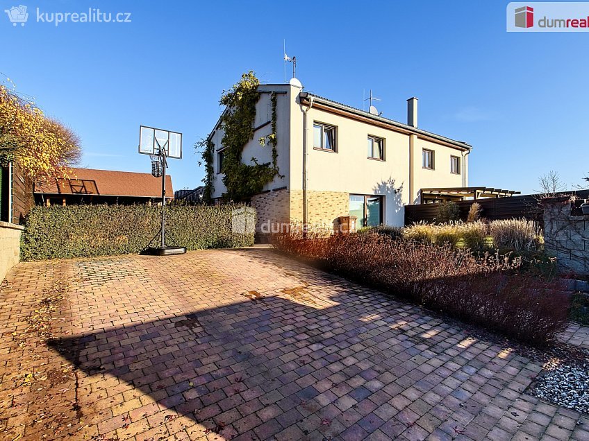 Prodej  rodinného domu 104 m^2 Hájecká, Chýně 