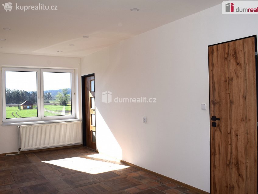 Pronájem  obchodních prostor 99 m^2 Sukorady, Sukorady 