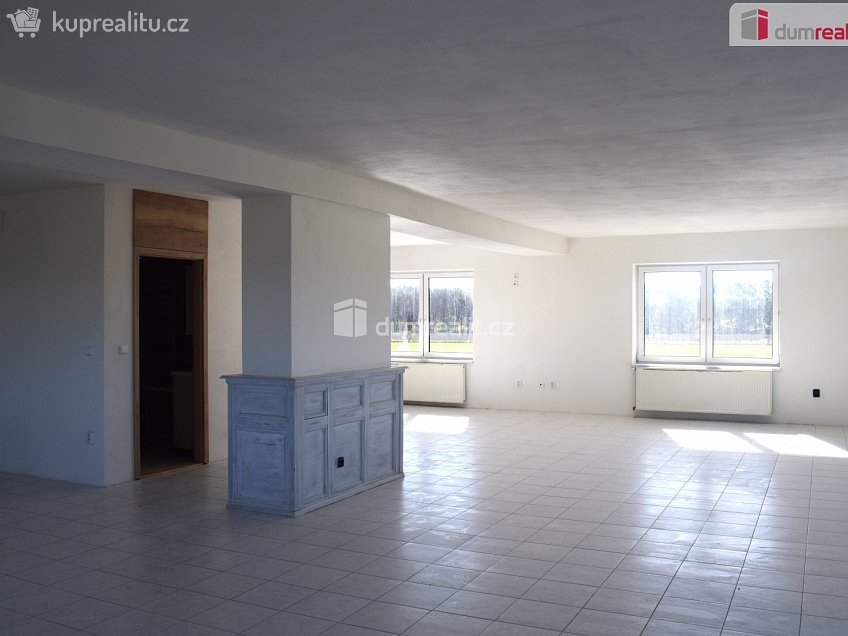 Pronájem  komerční reality 139 m^2 Sukorady, Sukorady 