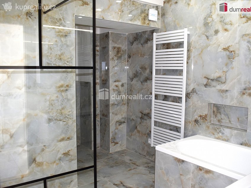 Pronájem  komerční reality 139 m^2 Sukorady, Sukorady 