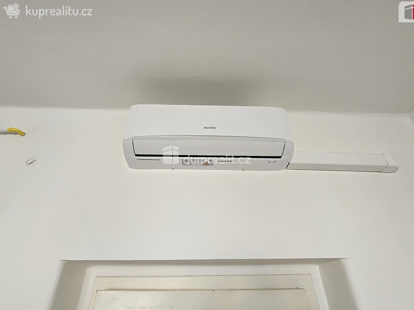 Pronájem bytu 2+kk 46 m^2 Pod turnovskou tratí, Praha 14 