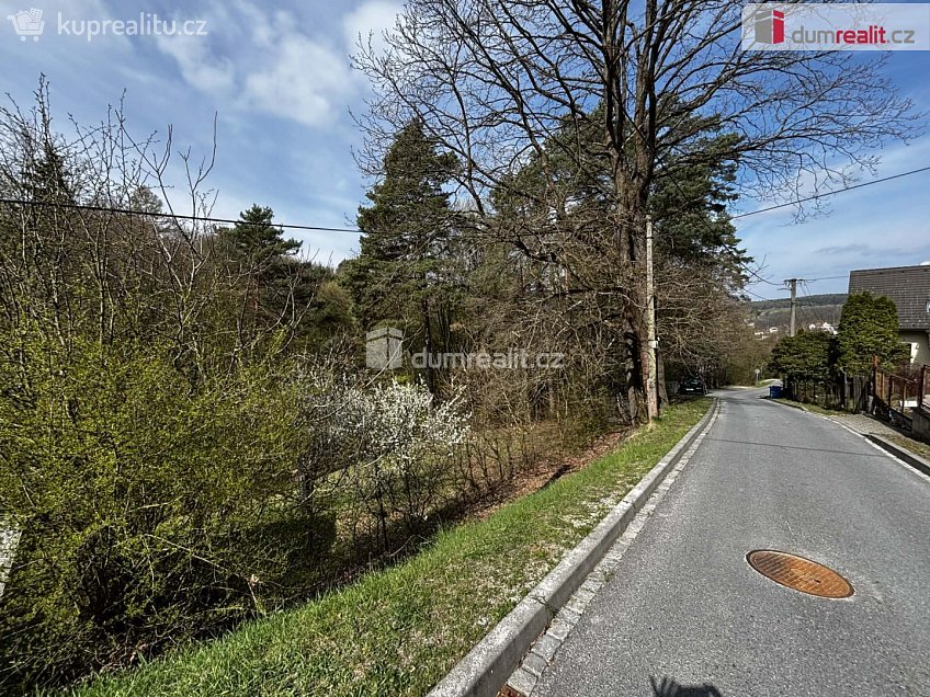 Prodej  stavebního pozemku 1153 m^2 Lužné, Luhačovice 