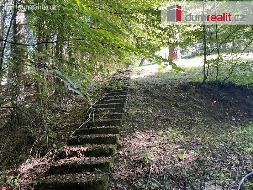 Prodej  stavebního pozemku 1153 m^2 Lužné, Luhačovice 