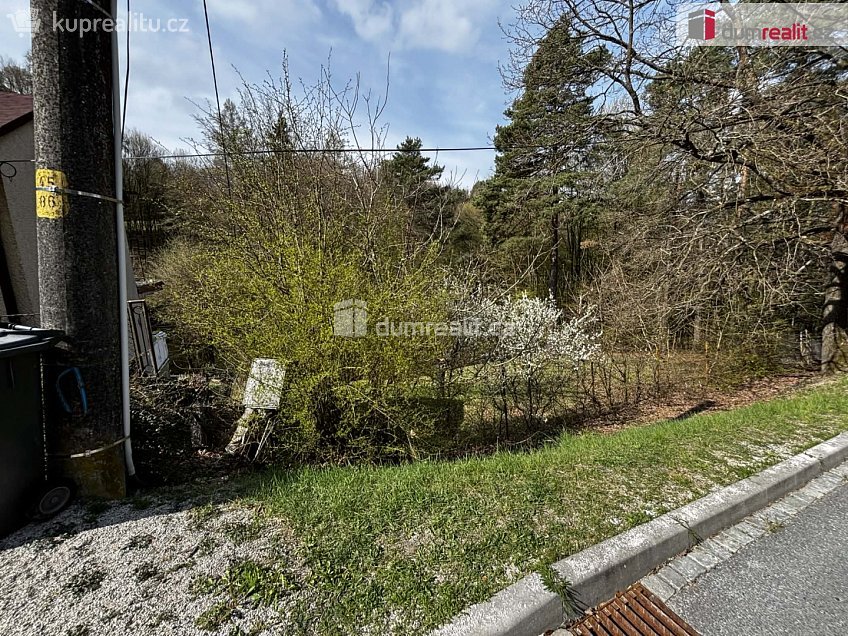 Prodej  stavebního pozemku 1153 m^2 Lužné, Luhačovice 