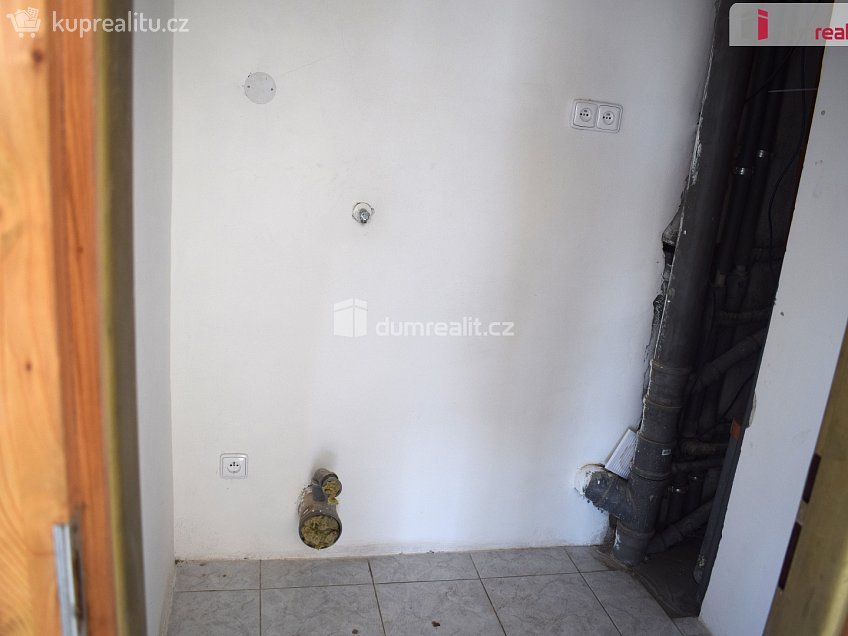 Pronájem  komerční reality 142 m^2 Sukorady, Sukorady 