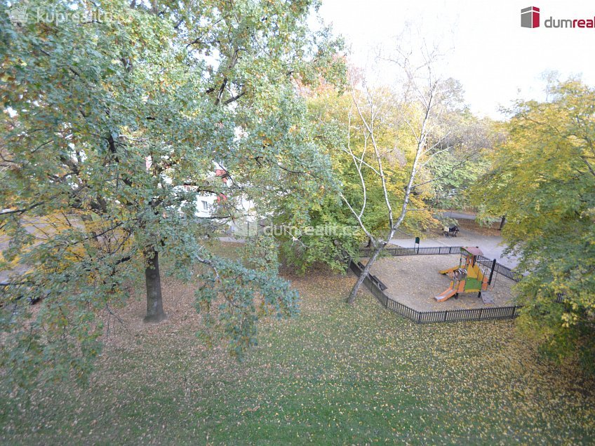 Pronájem bytu 2+1 54 m^2 Brunclíkova, Praha 6 