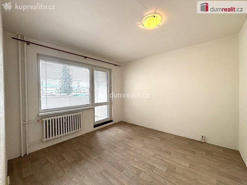 Prodej bytu 3+1 70 m^2 Atletická, Sokolov 