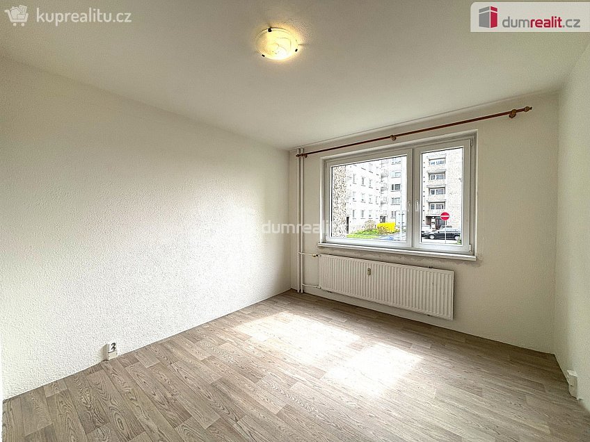 Prodej bytu 3+1 70 m^2 Atletická, Sokolov 