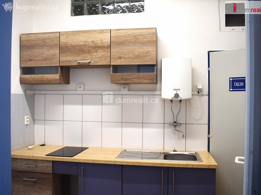 Pronájem  komerční reality 158 m^2 Sukorady, Sukorady 