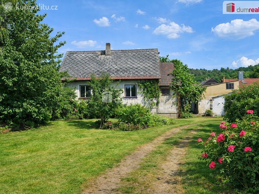 Prodej  stavebního pozemku 1557 m^2 Za Litavou, Zdice 