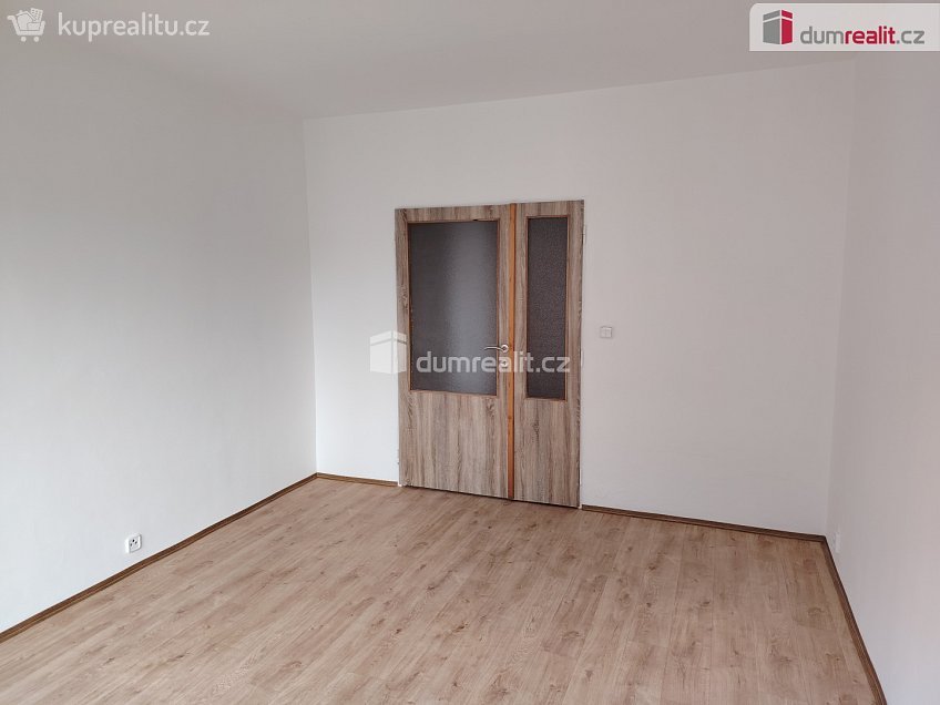 Pronájem bytu 3+1 72 m^2 U Tvrze, Děčín 