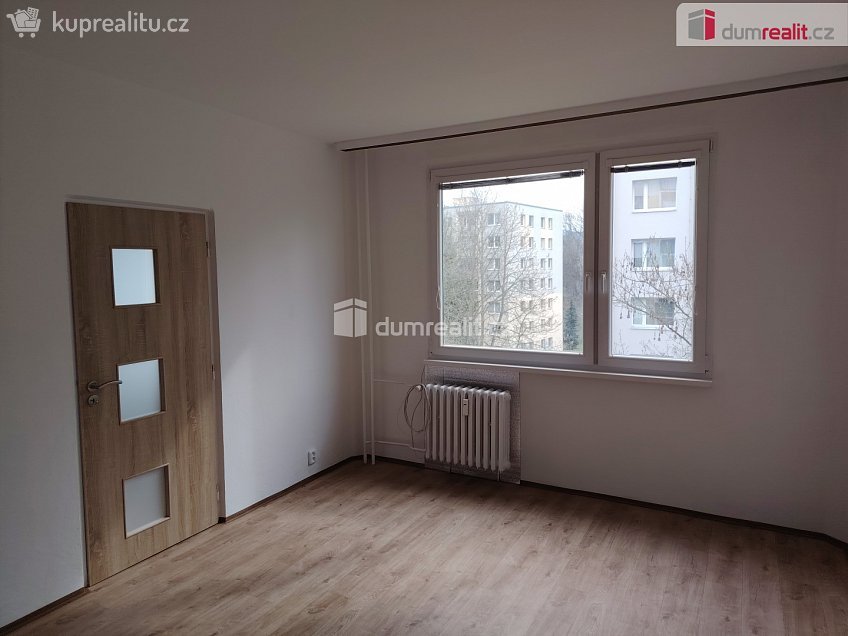 Pronájem bytu 3+1 72 m^2 U Tvrze, Děčín 