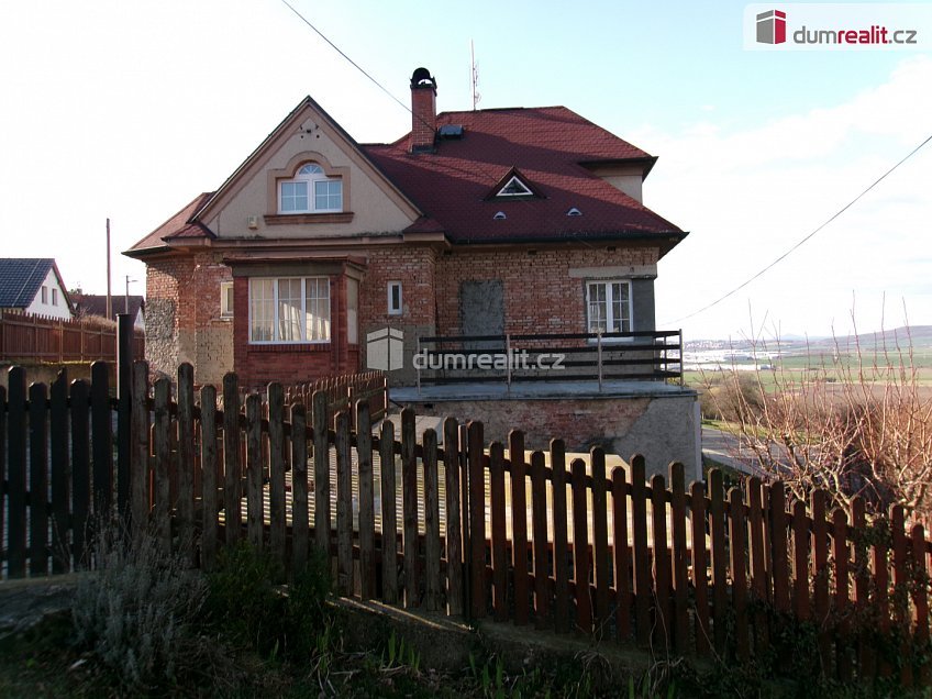 Pronájem bytu 2+kk 60 m^2 Na Hložku, Dobrovice 