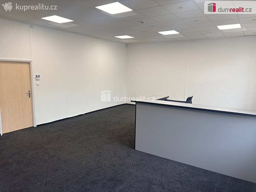 Pronájem  kanceláře 39 m^2 náměstí T. G. Masaryka, Břeclav 