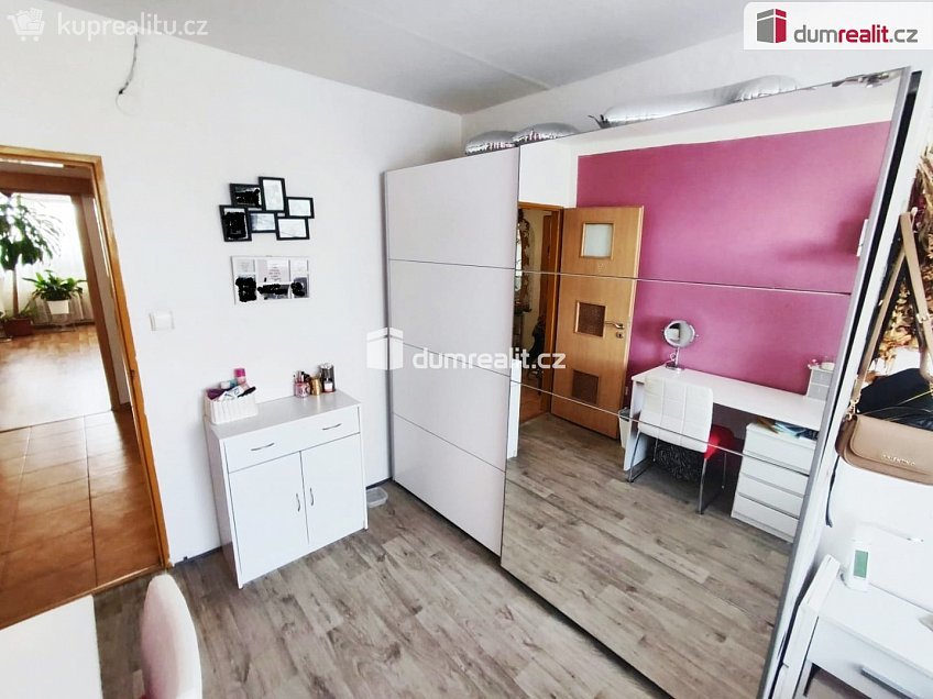 Prodej bytu 3+1 73 m^2 Na Vysoké mezi, Lysá nad Labem 