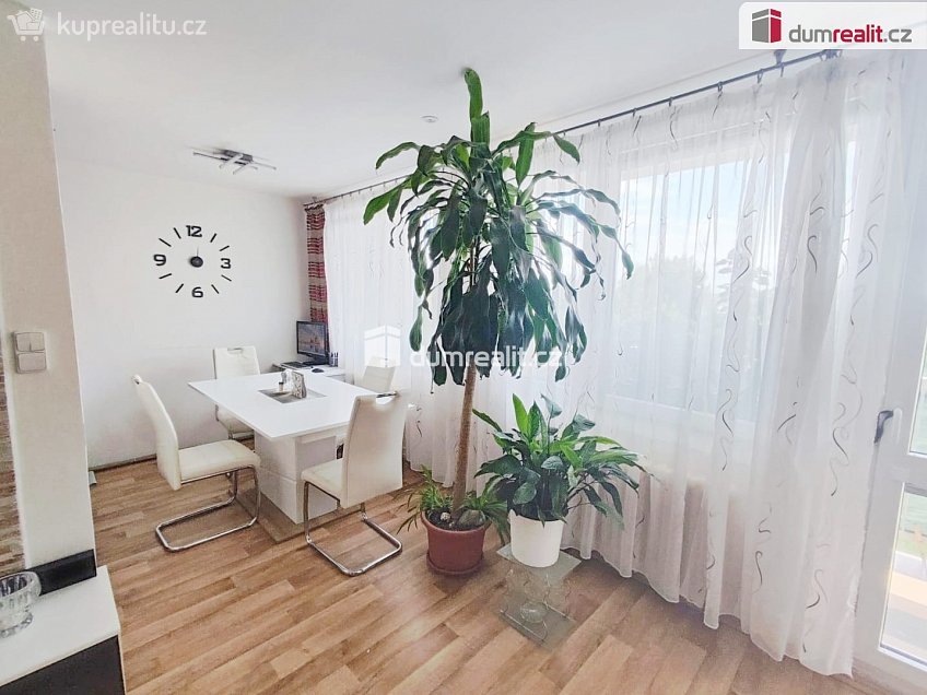 Prodej bytu 3+1 73 m^2 Na Vysoké mezi, Lysá nad Labem 